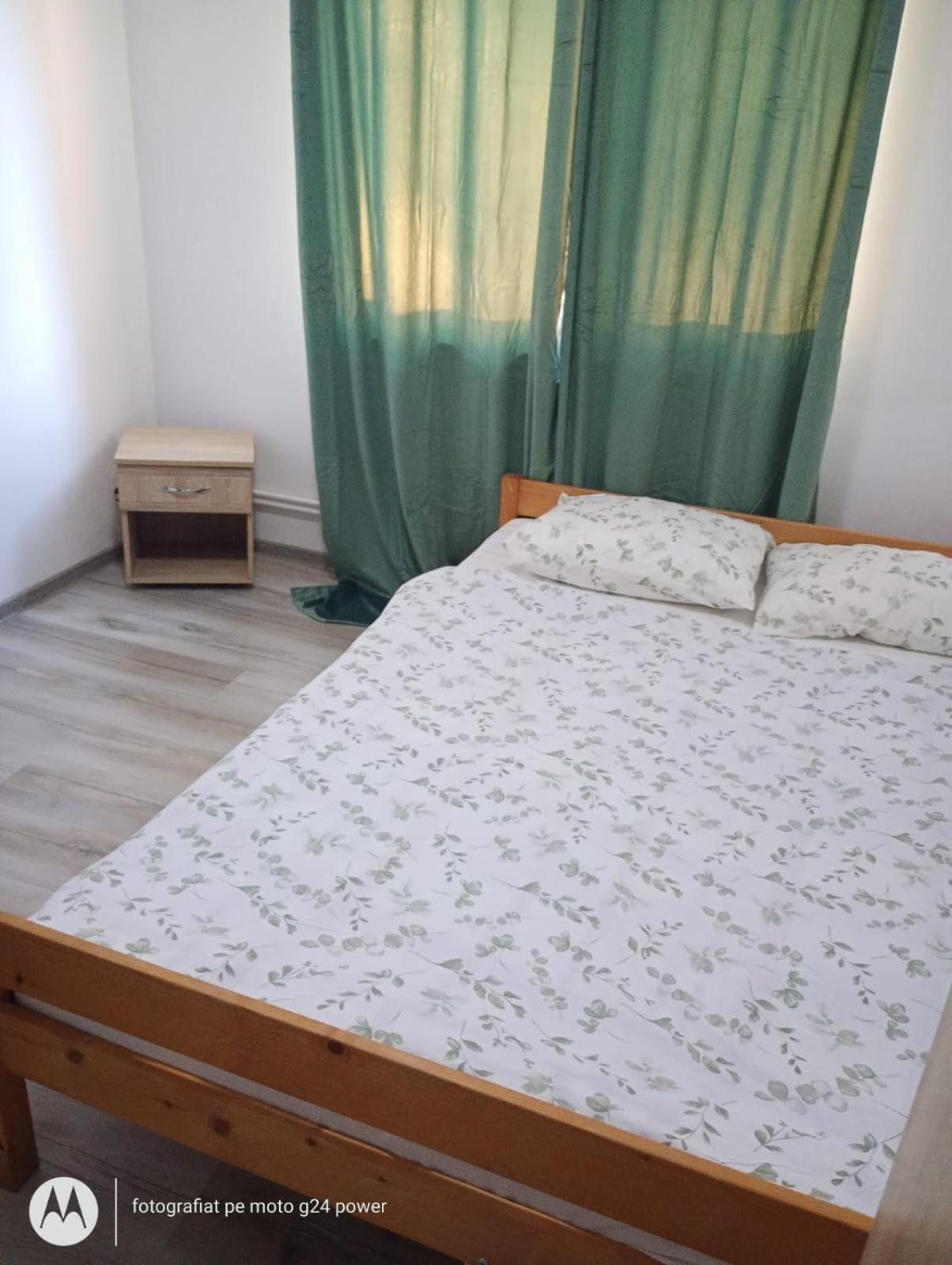 4 Rooms Apartment Tulcea Eksteriør billede